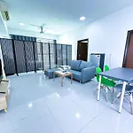 Regalia Residence Sky Pool 1Bedr 1Br Service Suite