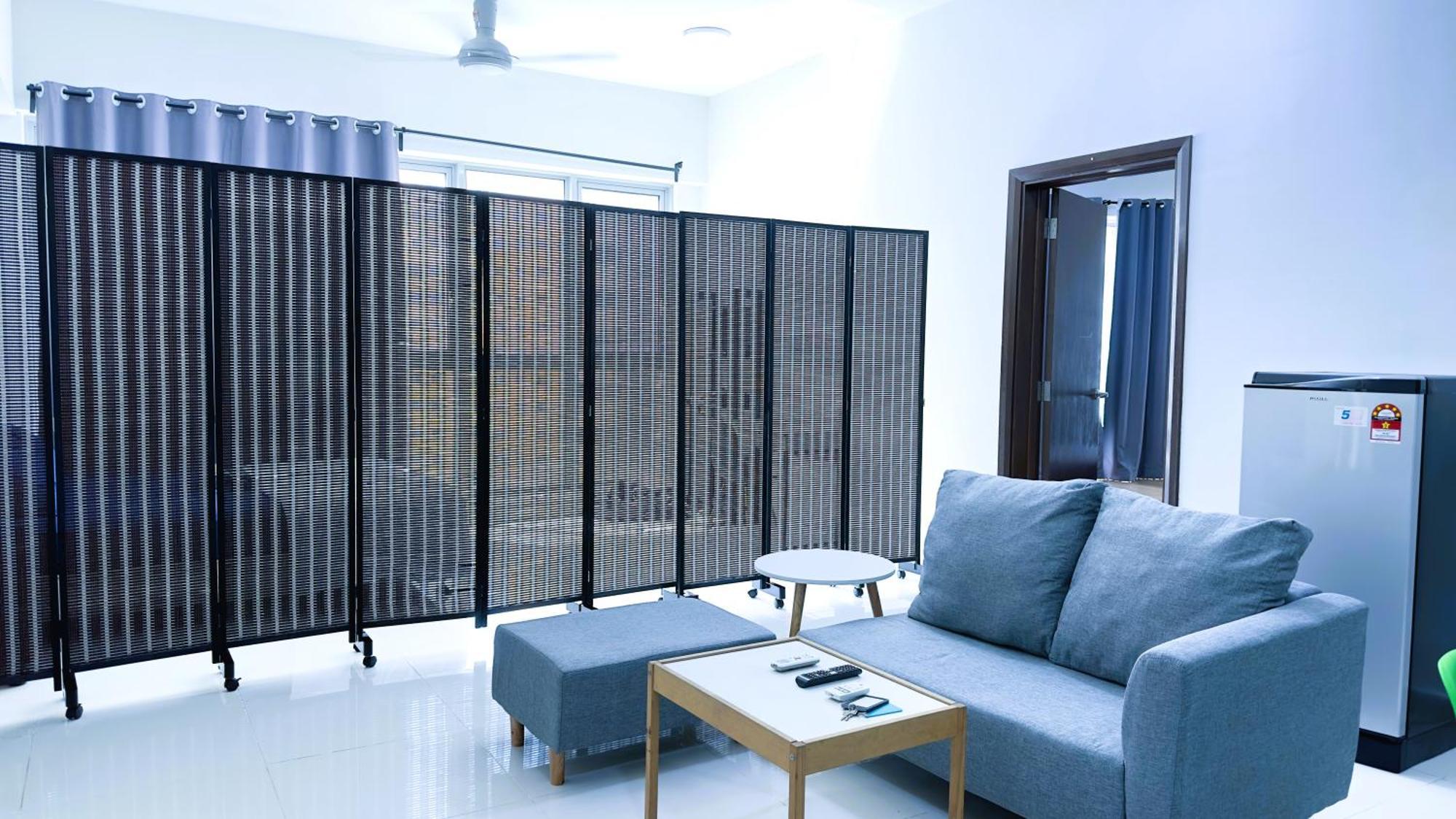 Regalia Sky Pool 1bedr 1br Service Pangsapuri