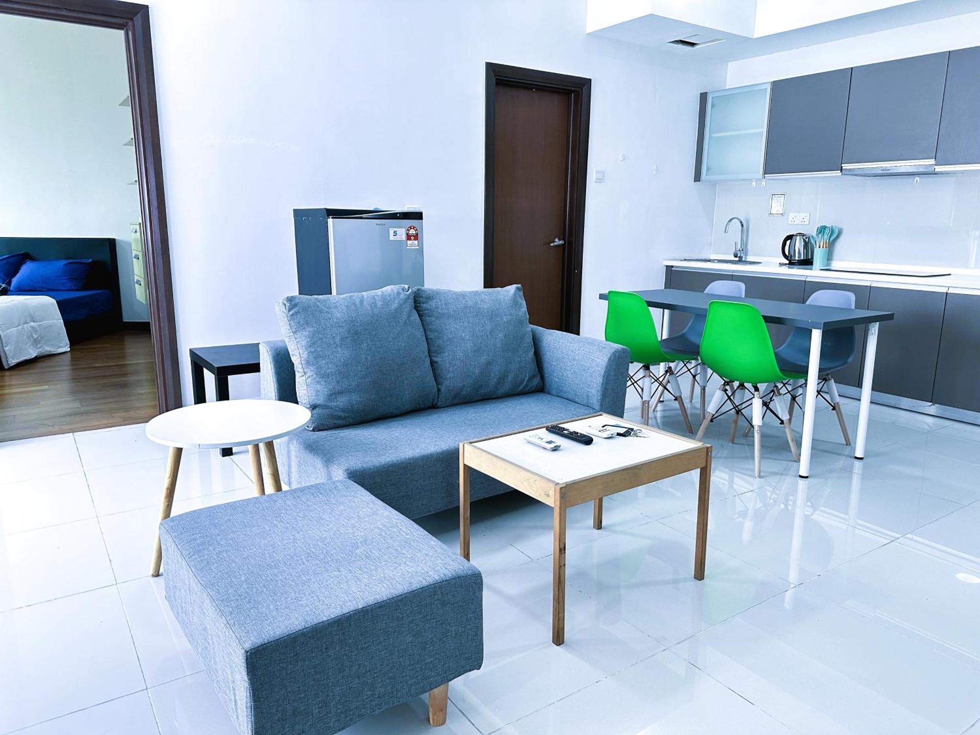 Regalia Sky Pool 1bedr 1br Service * Kuala Lumpur