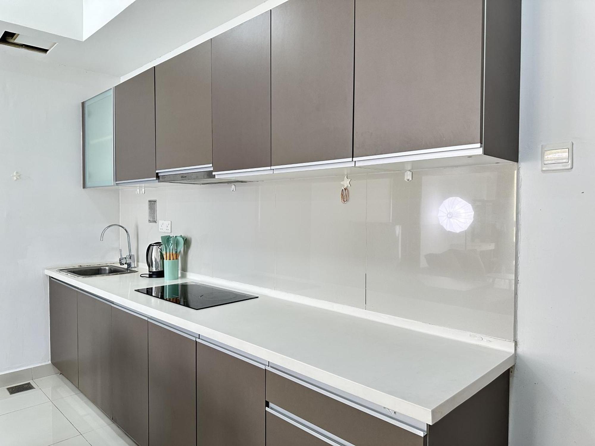 Regalia Sky Pool 1bedr 1br Service * Kuala Lumpur