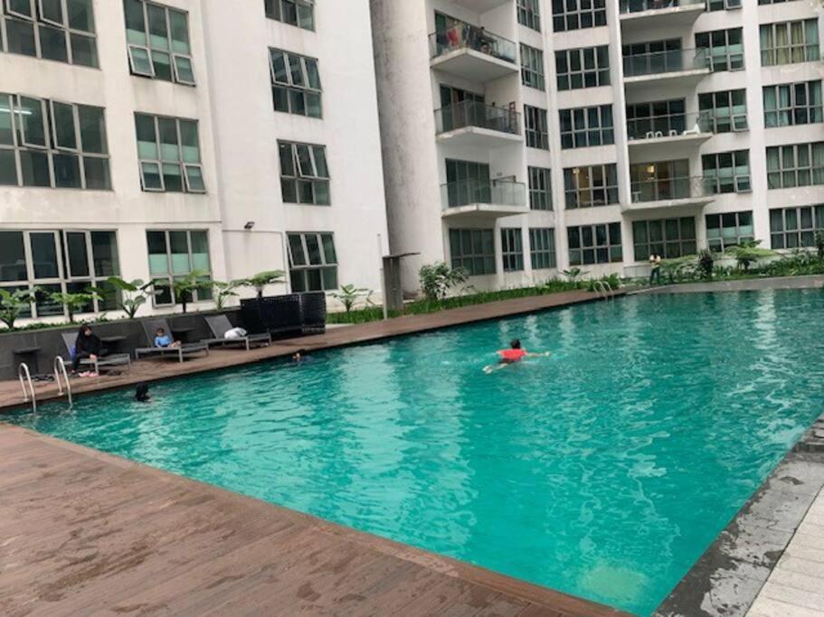 Regalia Sky Pool 1bedr 1br Service Kuala Lumpur