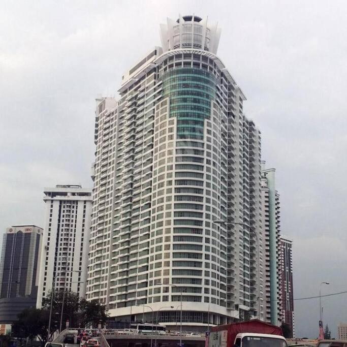 Regalia Sky Pool 1bedr 1br Service * Kuala Lumpur